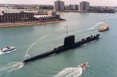 HMS Oberon entering Portsmouth harbour